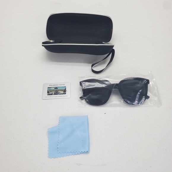 Yakimoto Trendy Polarized UV Blocking Sunglasses NWT - Picture 4 of 8